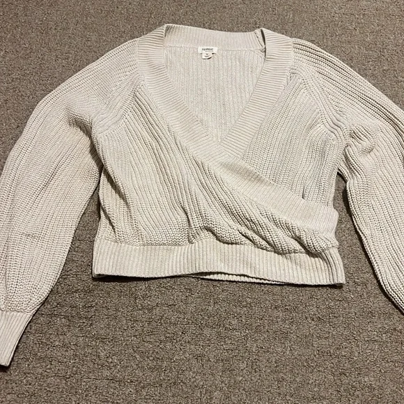 Upwest Weekend Wrap Cropped Sweater in cream size medium - Picture 2 of 7